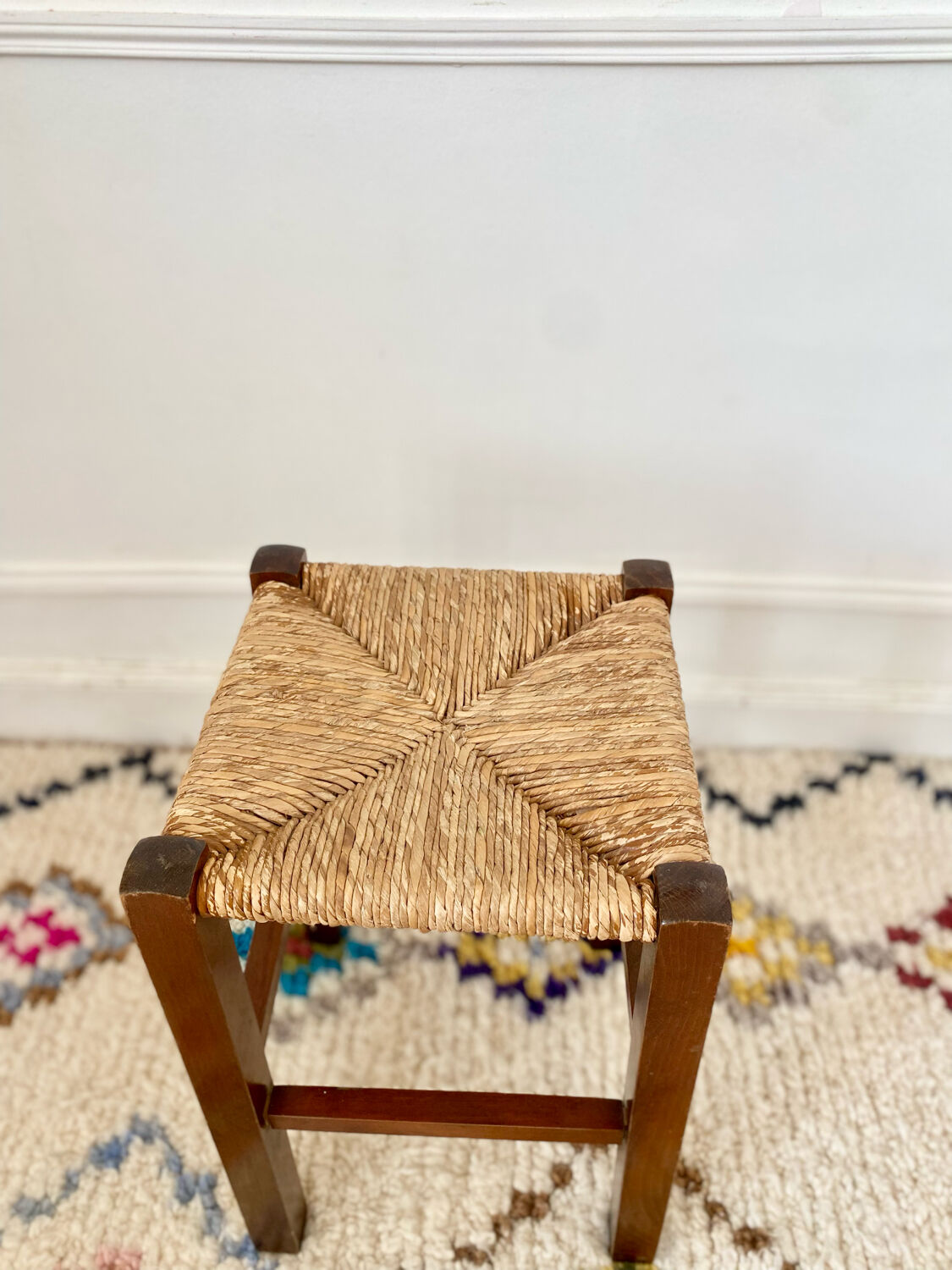 Tabouret bois paillé vintage