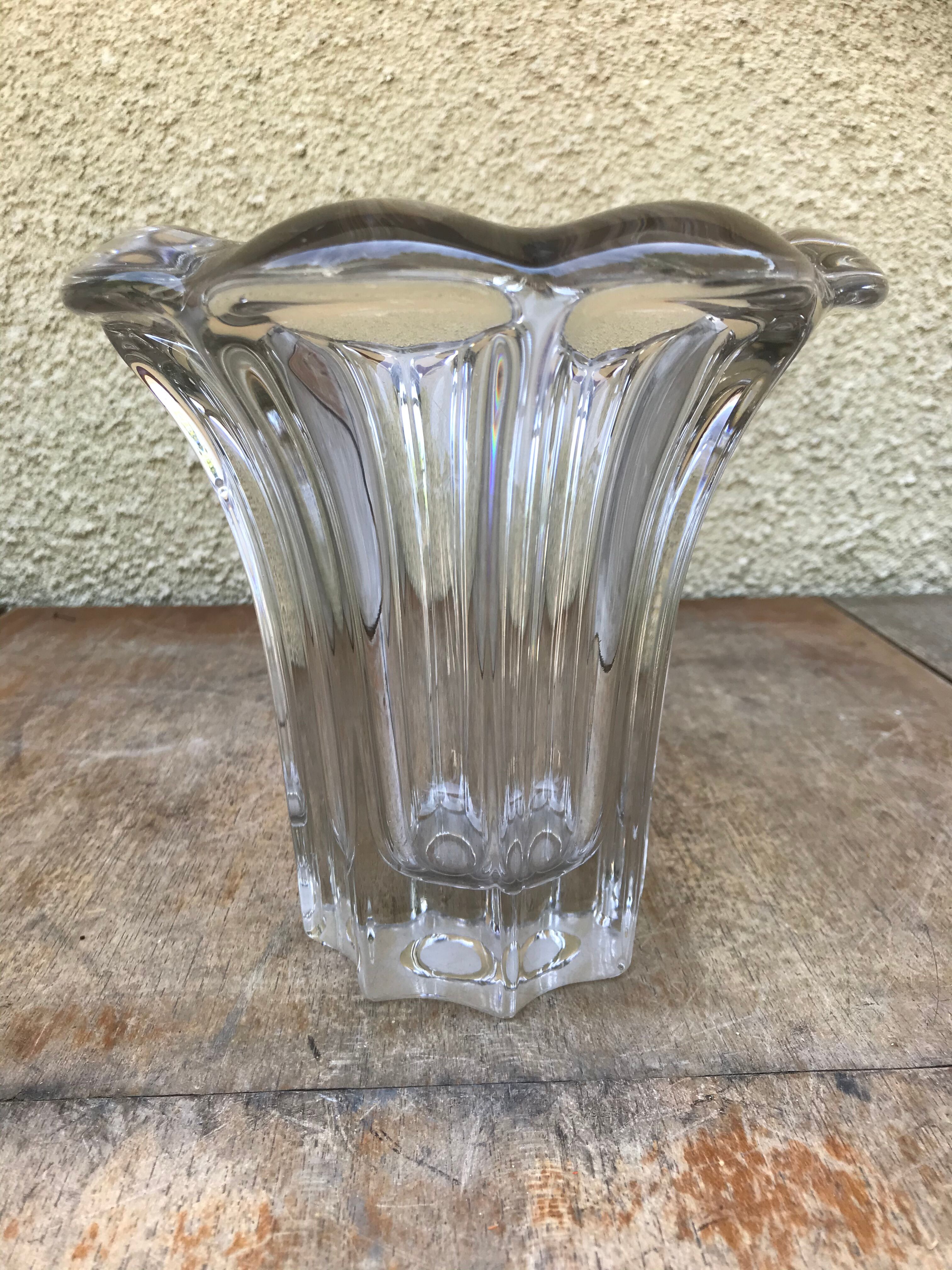 Old vase moulded glass shape flowers 70s vintage