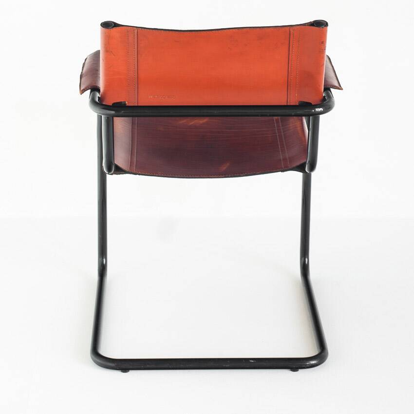Cantilever chairs model MG5 in leather edition by Matteo Grassi. Italy, 90s
