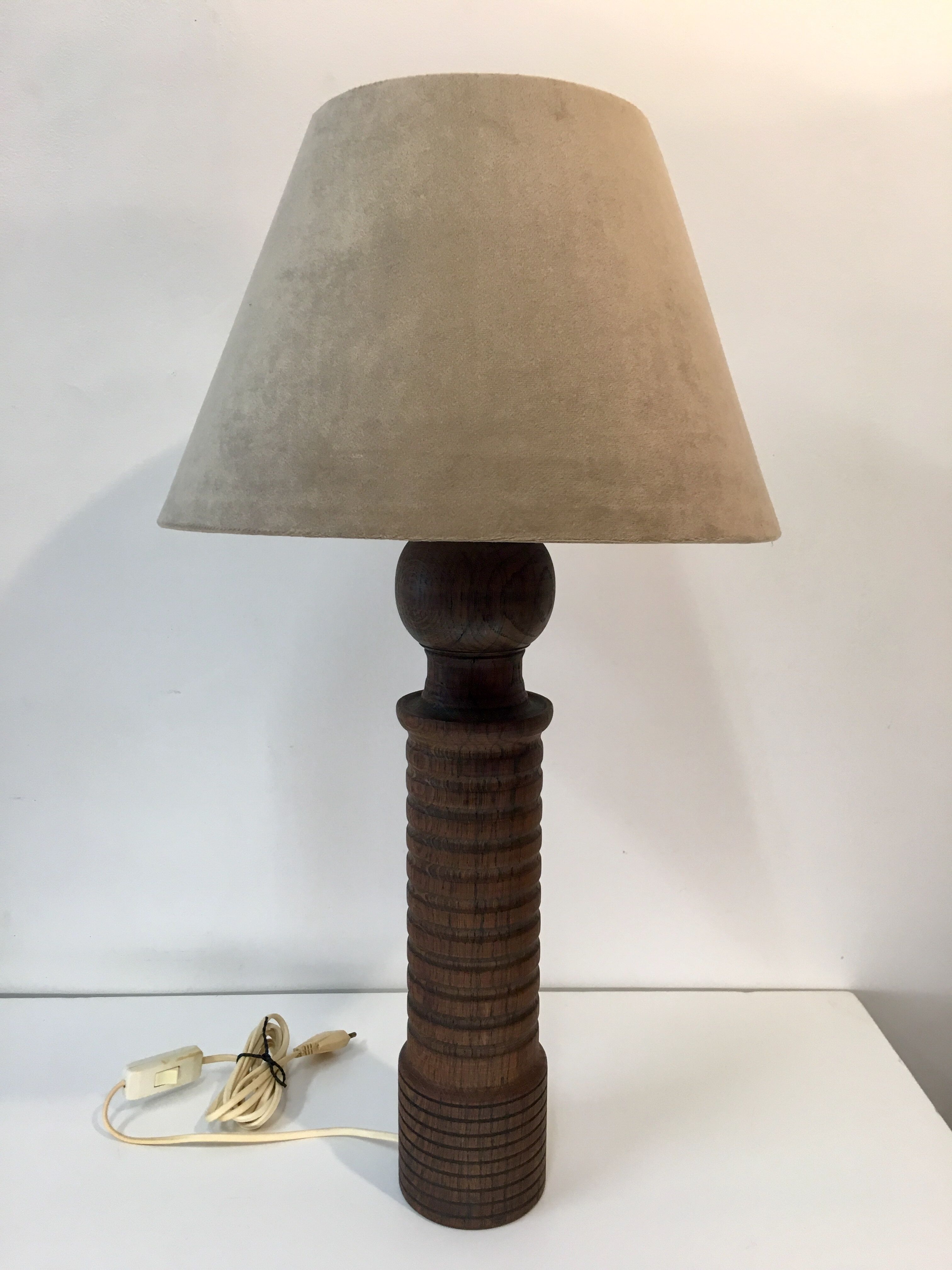 Vintage lamp feet in solid oak turned
