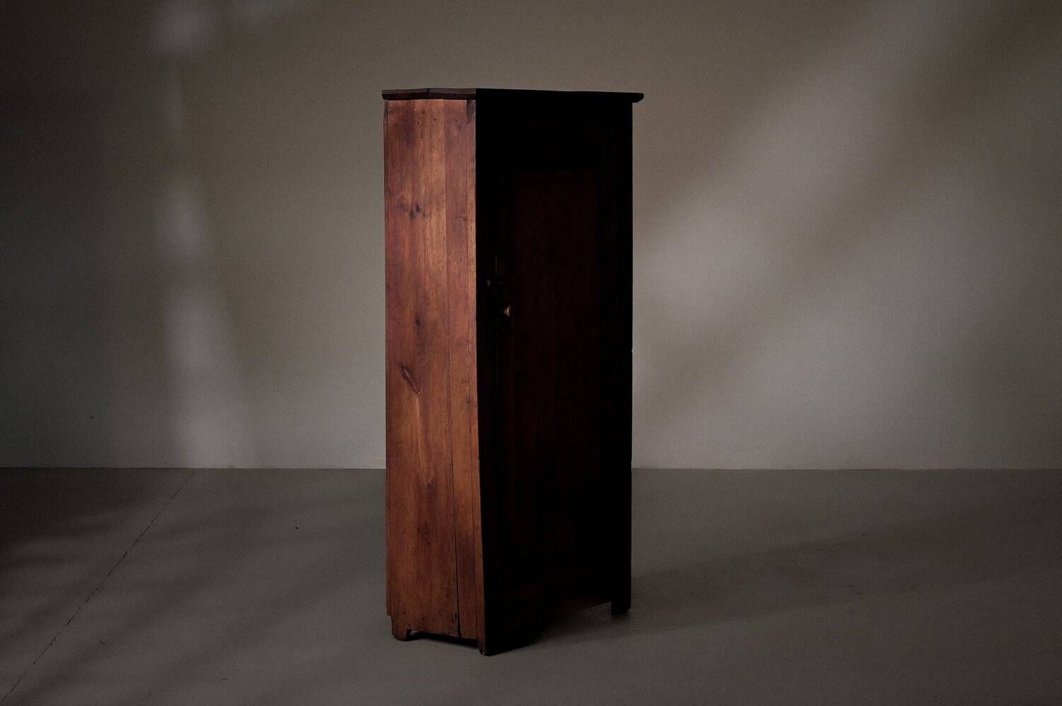Single-door cabinet, folk art, Auvergne, 1900
