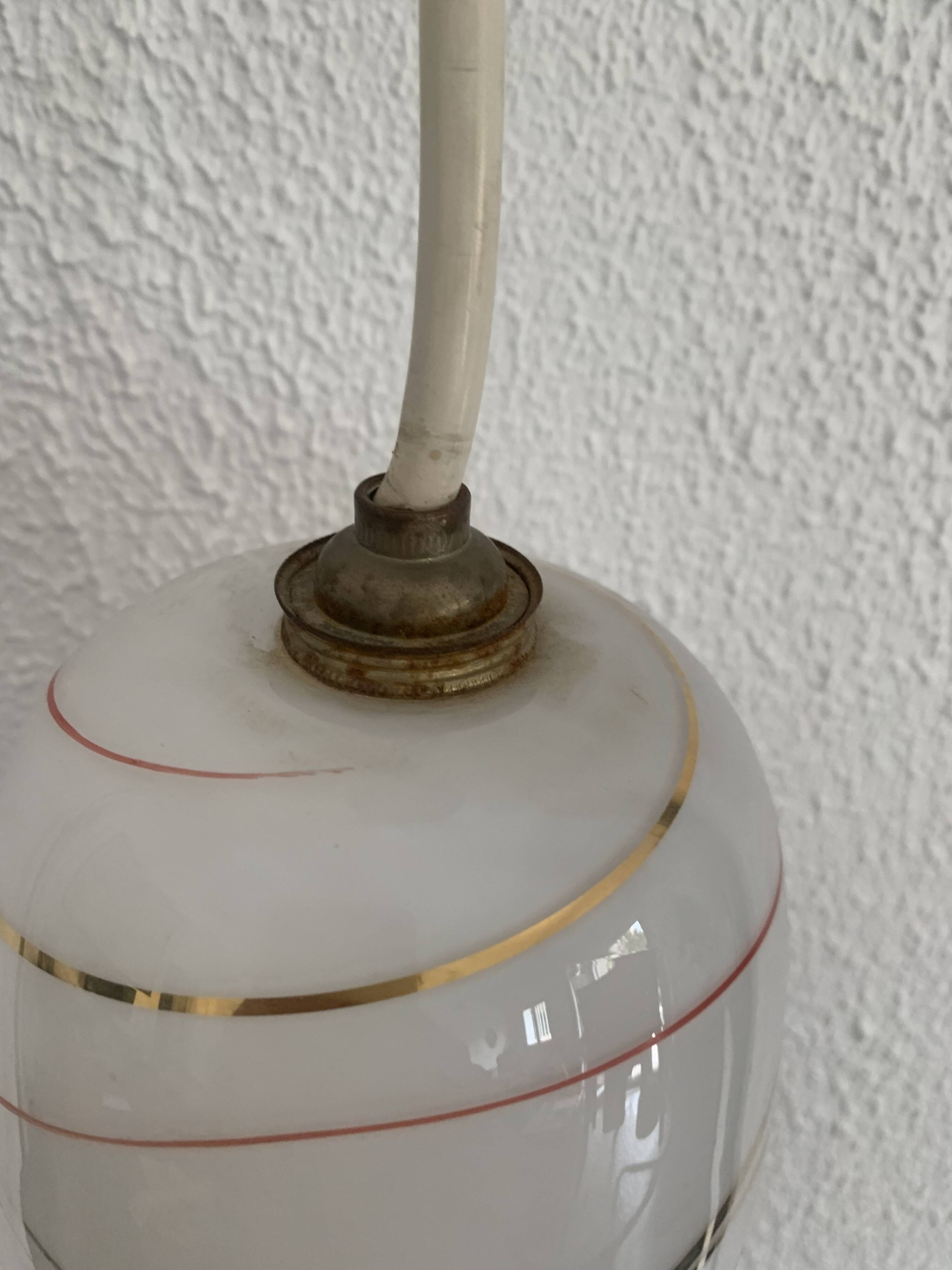 Vintage 1960 red and gold opaline suspension - 16 x 11 cm