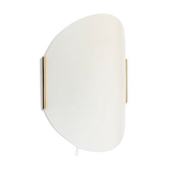 Wall light/sconce by Uno and Östen Kristiansson for Luxus. Sweden 1970s