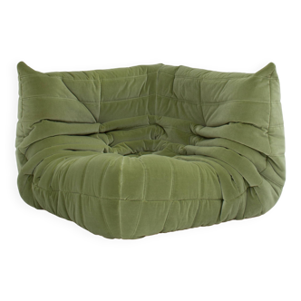 Canapé d'angle Togo vert de Ligne Roset