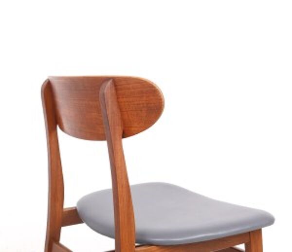 Chaises en teck Farstrup en teck et skaï, années 1960, retapissées