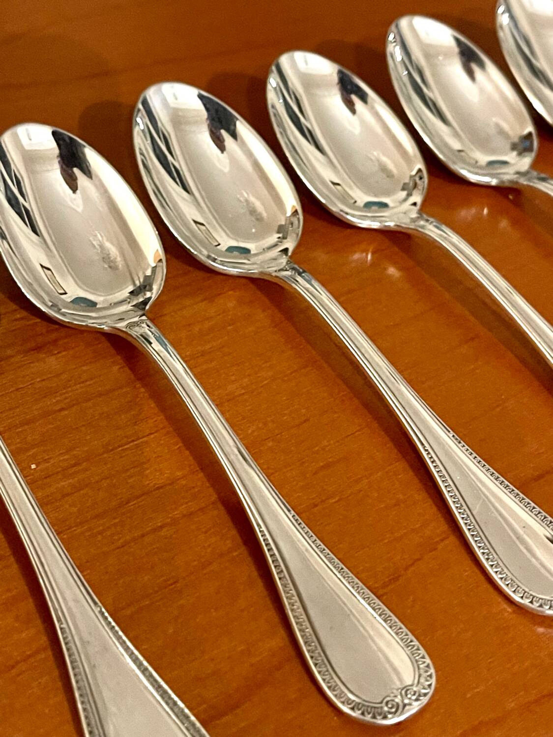 Christofle malmaison 8 person 40 piece cutlery set near new condition