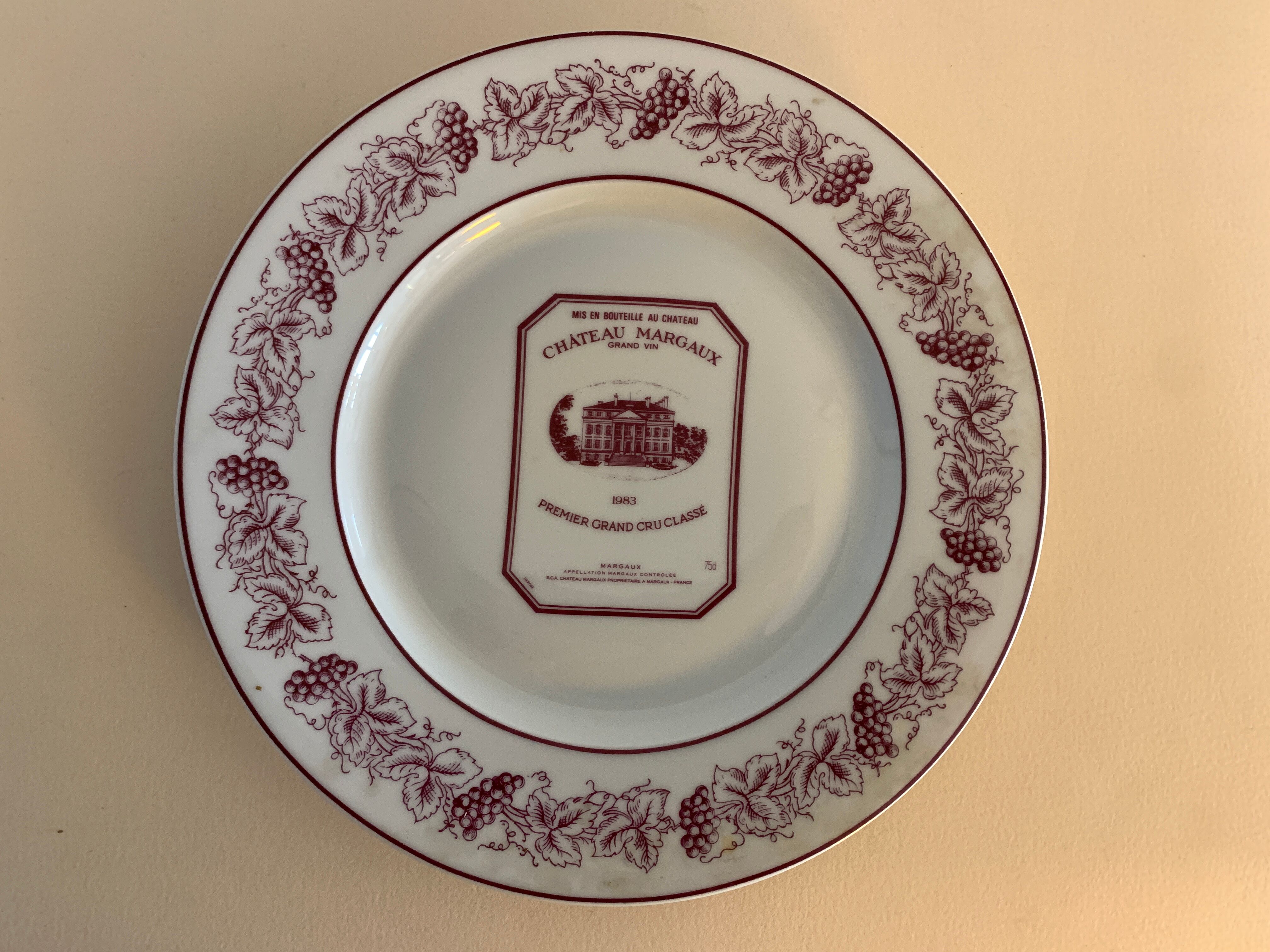 6 plates Limoges Grands Vins de Bordeaux and Châteaux du Médoc