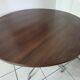 Table "contract base" design Charles et Ray Eames édition Vitra
