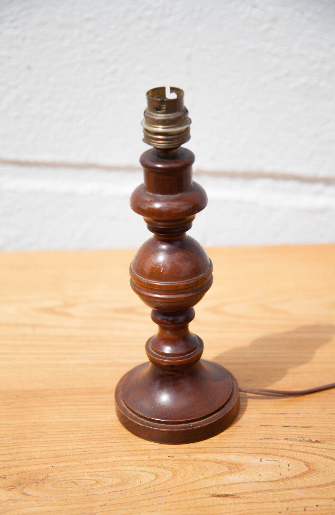 Pair of wood lamp, vintage turned wood lamp foot