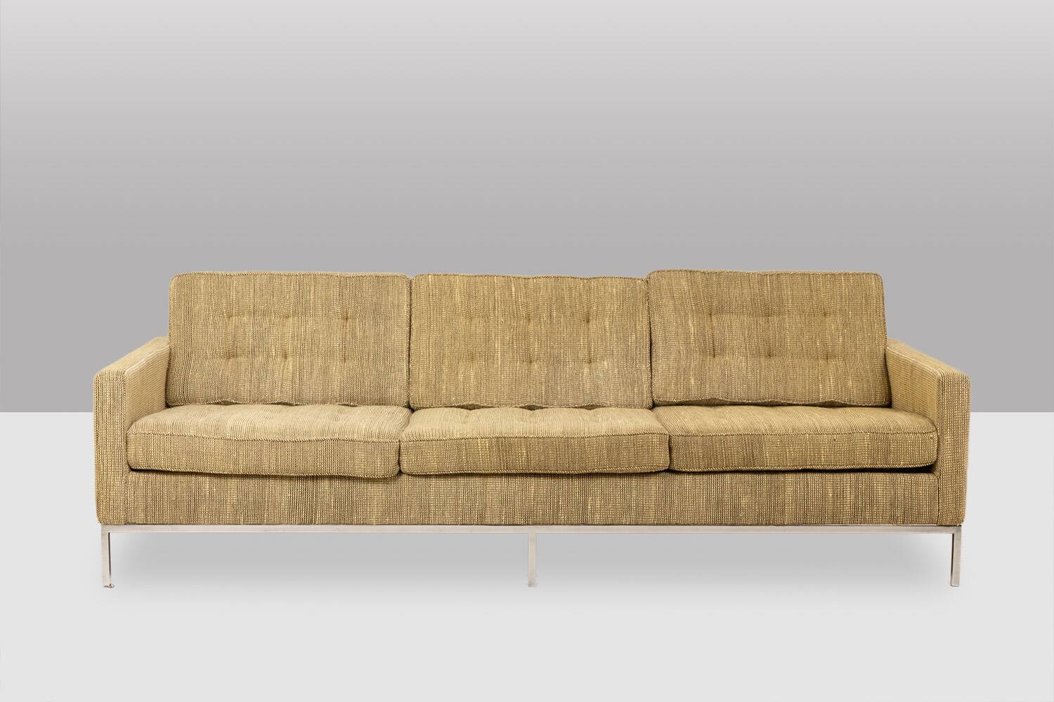 Florence Knoll, pour Knoll. Canapé et paire de fauteuils. Années 1960-70.