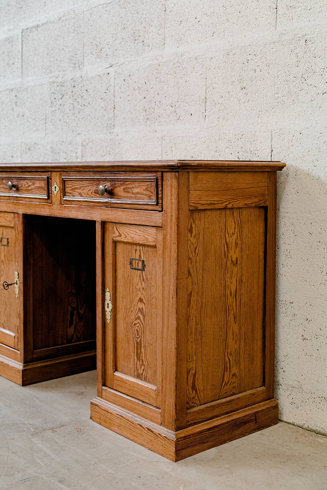 Bureau vintage en bois