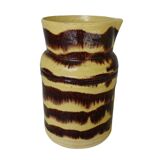 Grand pichet ancien en céramique française de Dieulefit, à glaçure jaune.