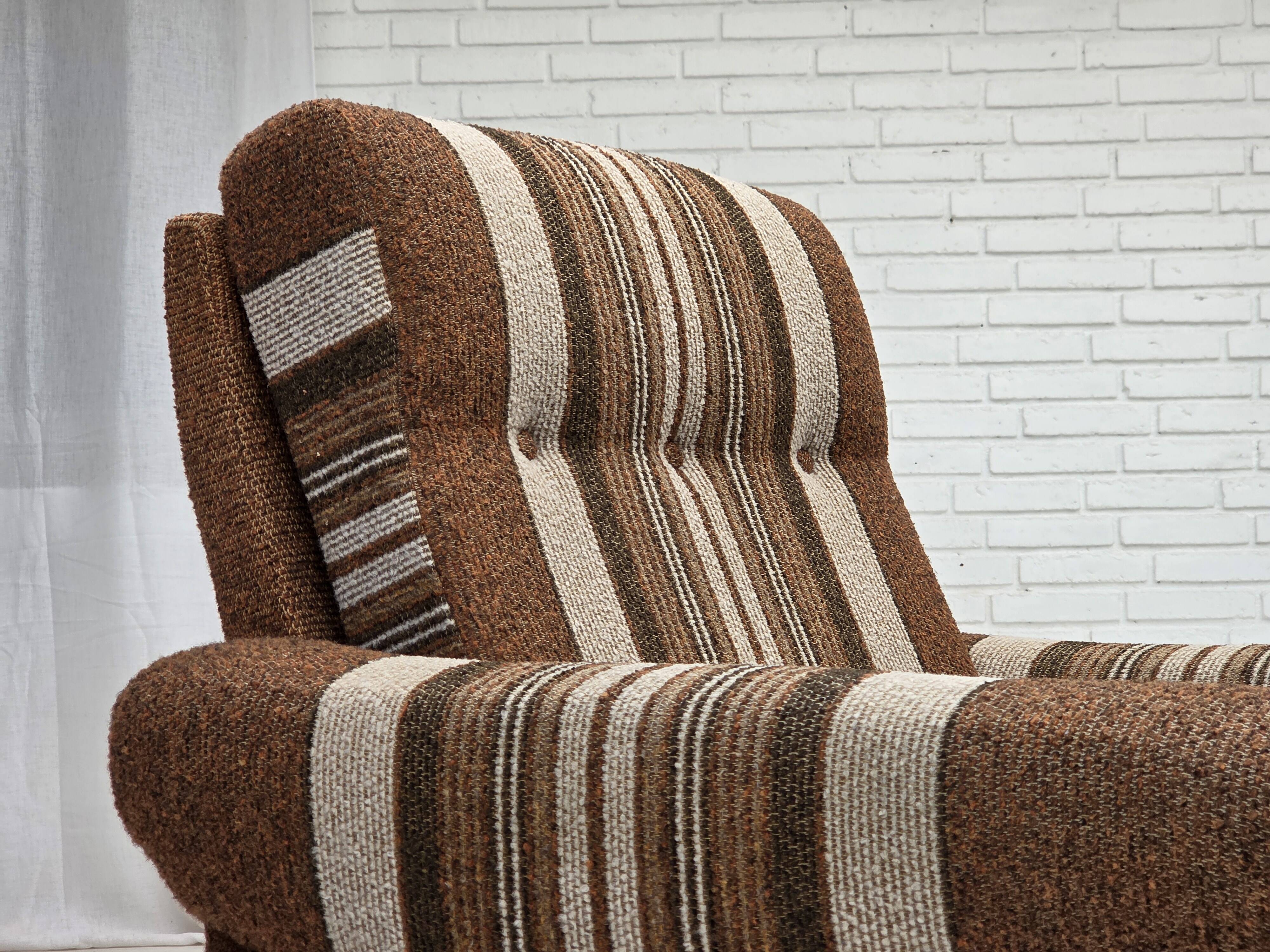 Danish club chair from the 1970s, original wool upholstery, original condition.