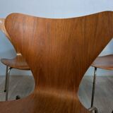 8 Arne Jacobsen Series 7 chairs