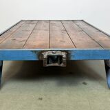Grand chariot table basse industrielle bleue, 1960