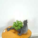 Porcelain vintage flowerpot seal