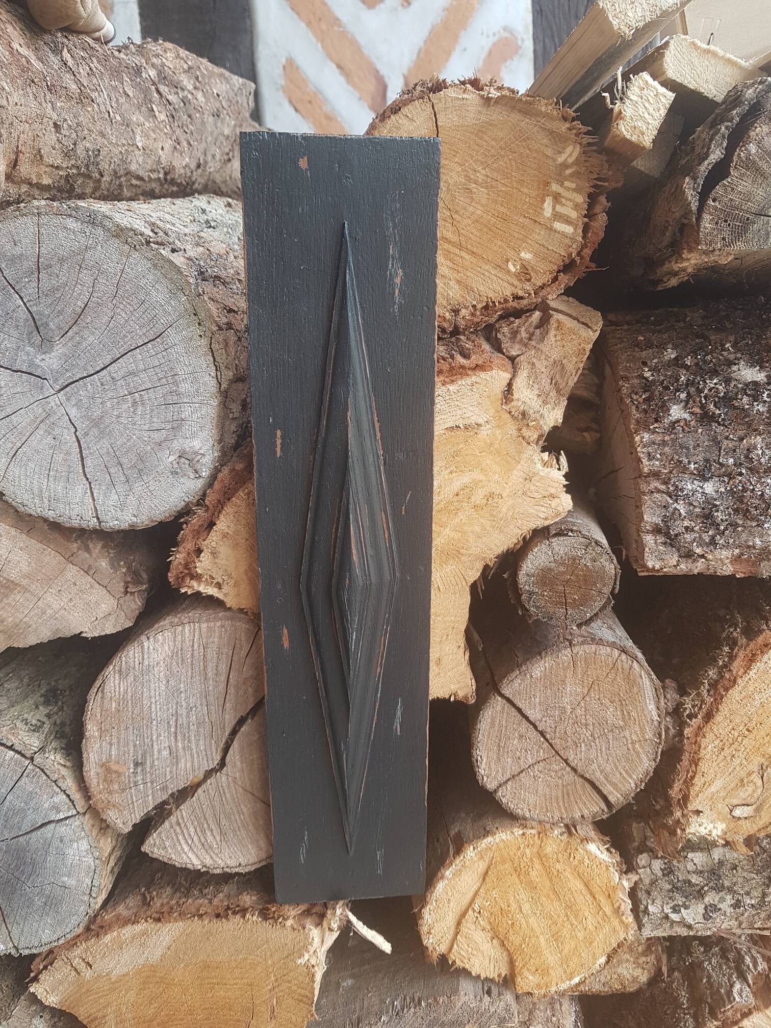 Black patinated rectangle woodwork