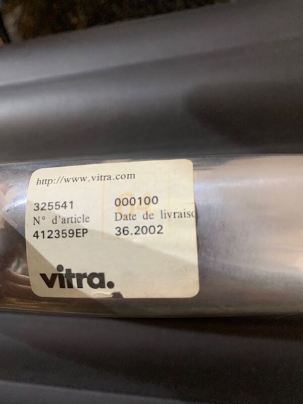 Fauteuil EA119 de Charles & Ray Eames édition Vitra de 2002