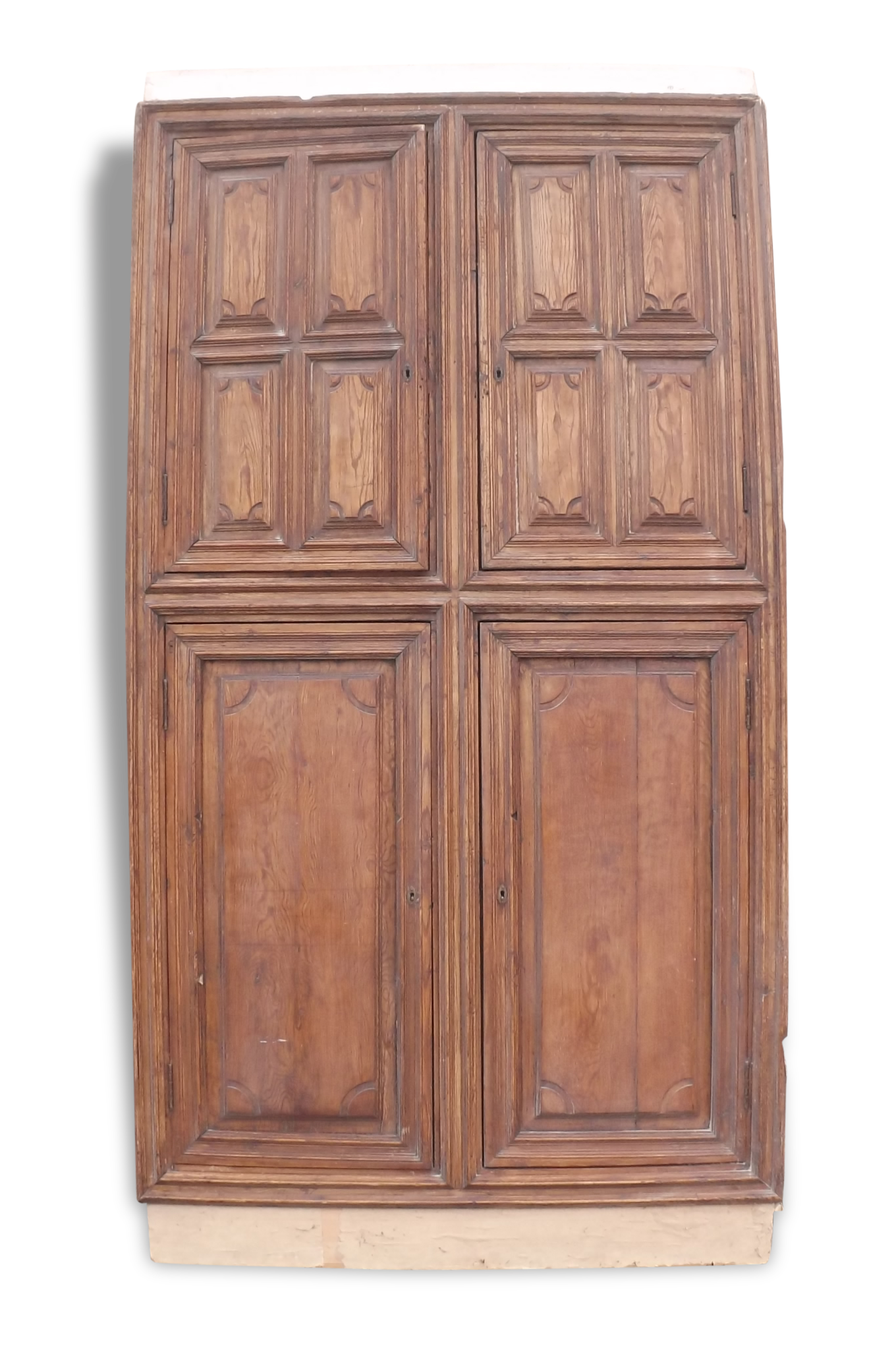 Front of Cabinet 19 th 4 doors