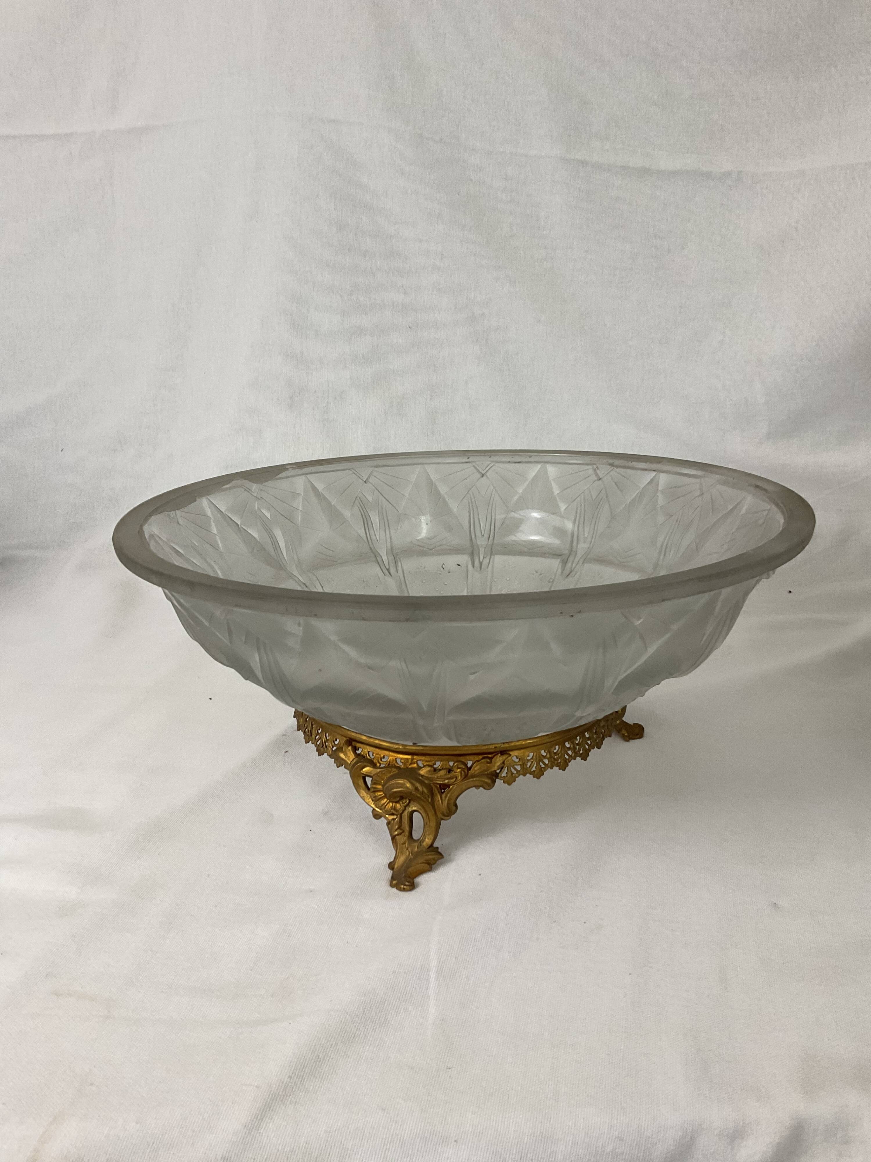 Fruit cup centerpiece in frosted glass and art nouveau art deco bronze signed Muller frères