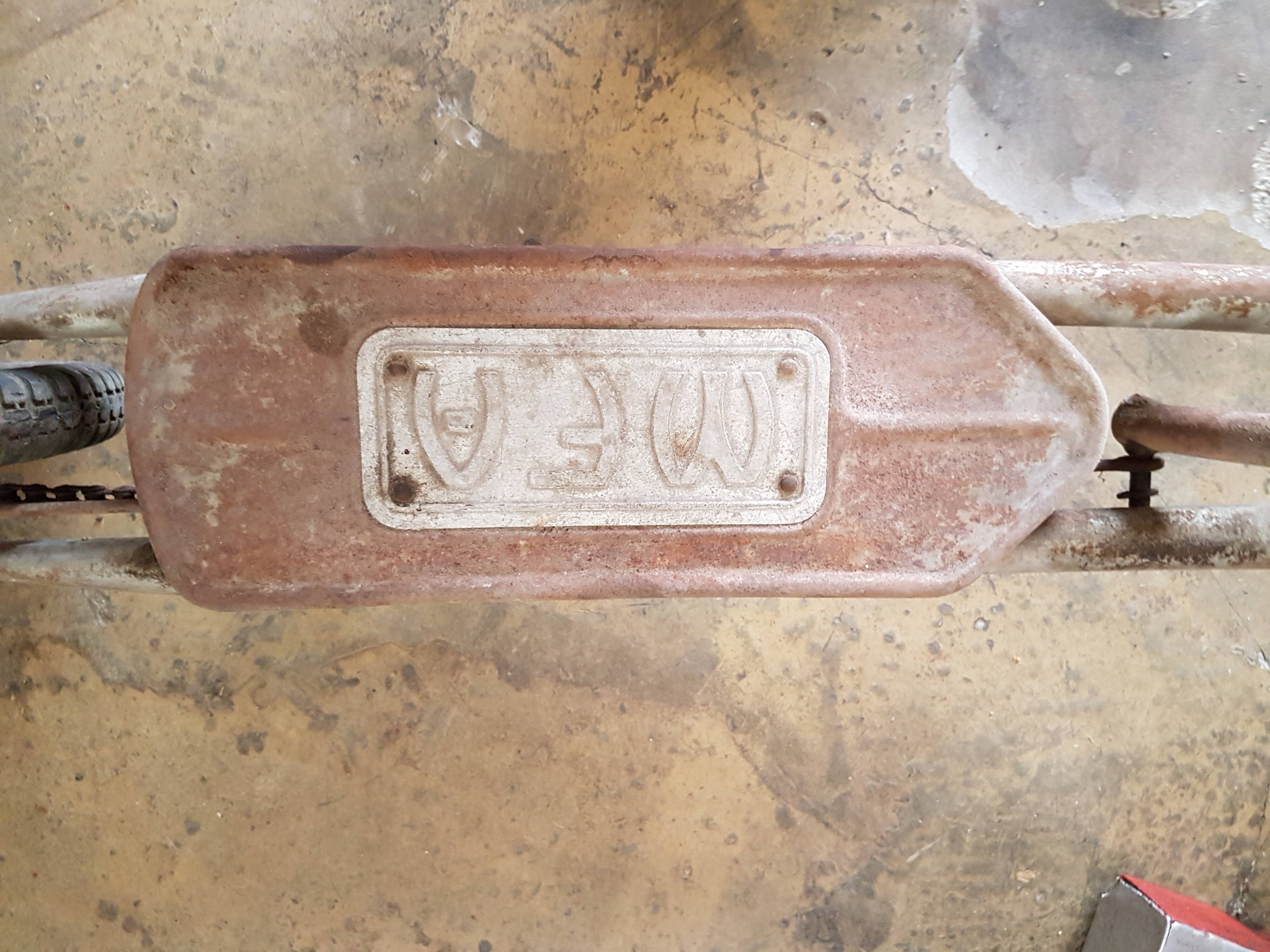 Trottinette à pédale Mfa