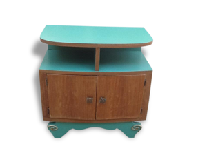 Table de chevet des années