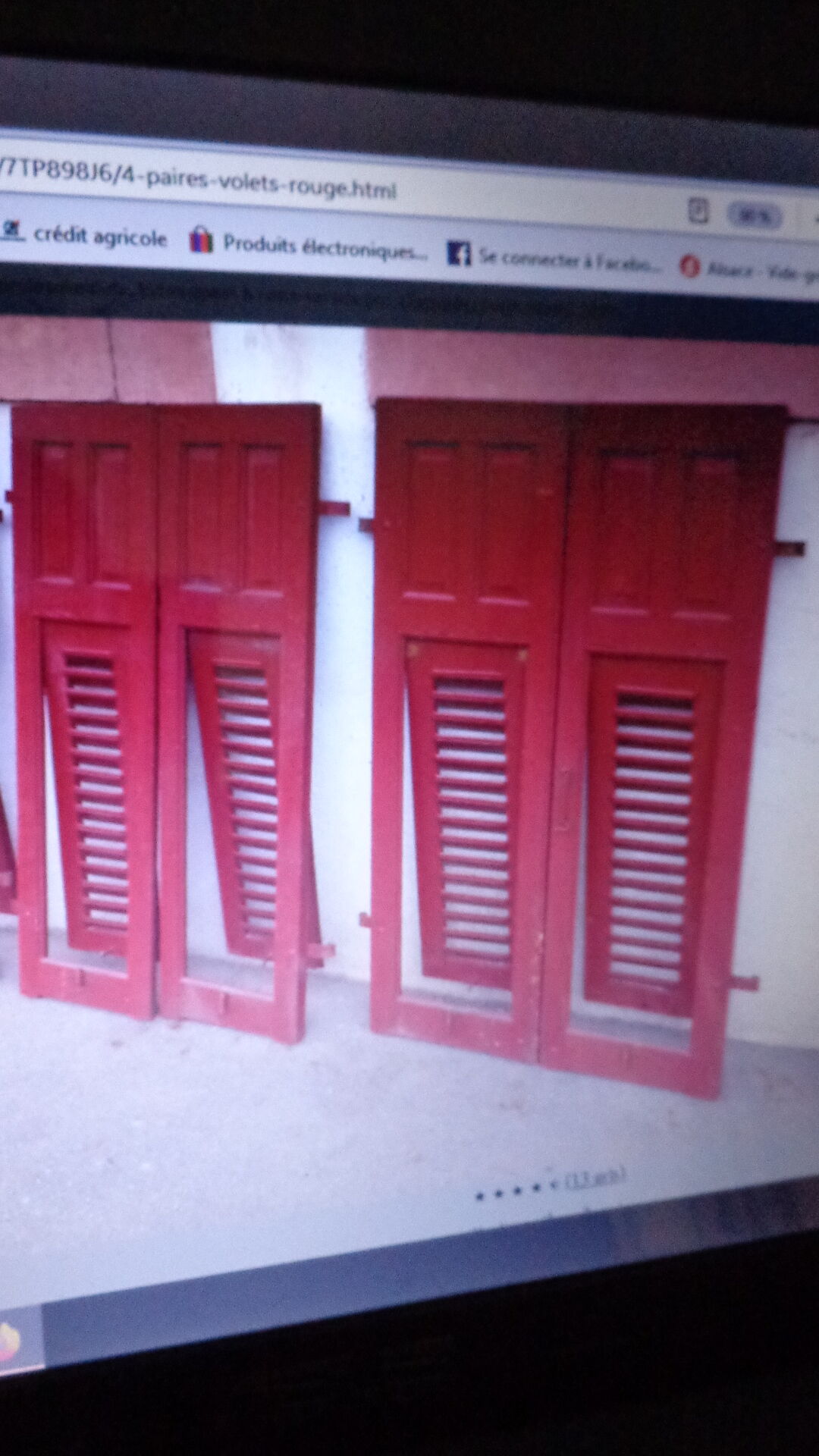 2 pairs of red shutters