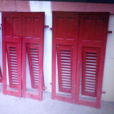 2 pairs of red shutters
