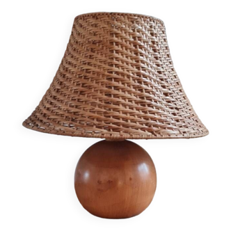 Ball lamp in walnut wood and wicker