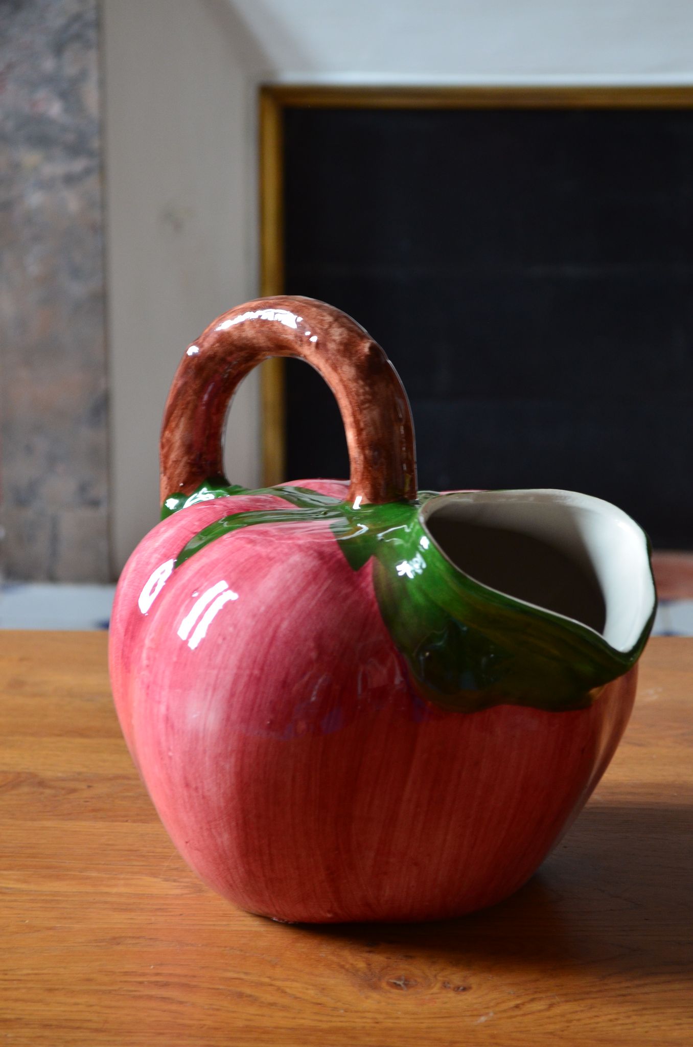 Carafe en barbotine italienne