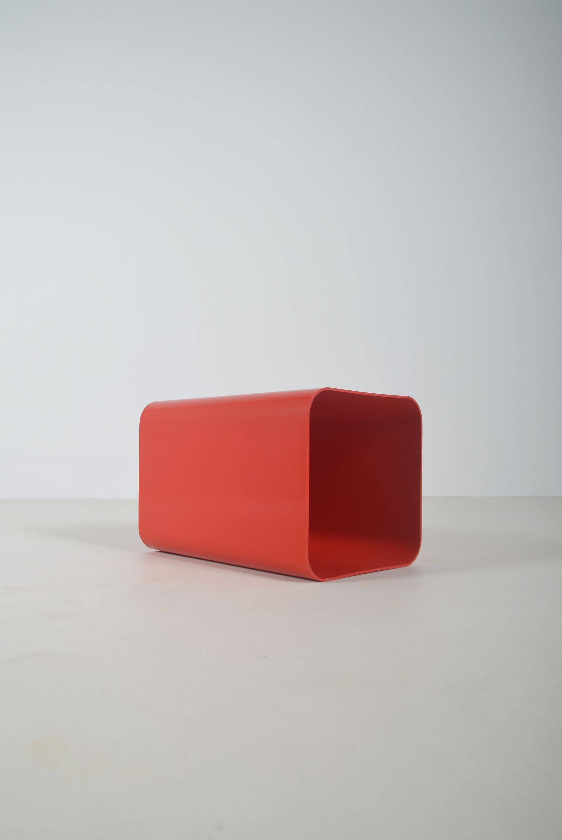 Quadrato 4672 conçu par U.T. Kartell, années 1960.