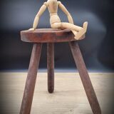 Round tripod stool cowherd