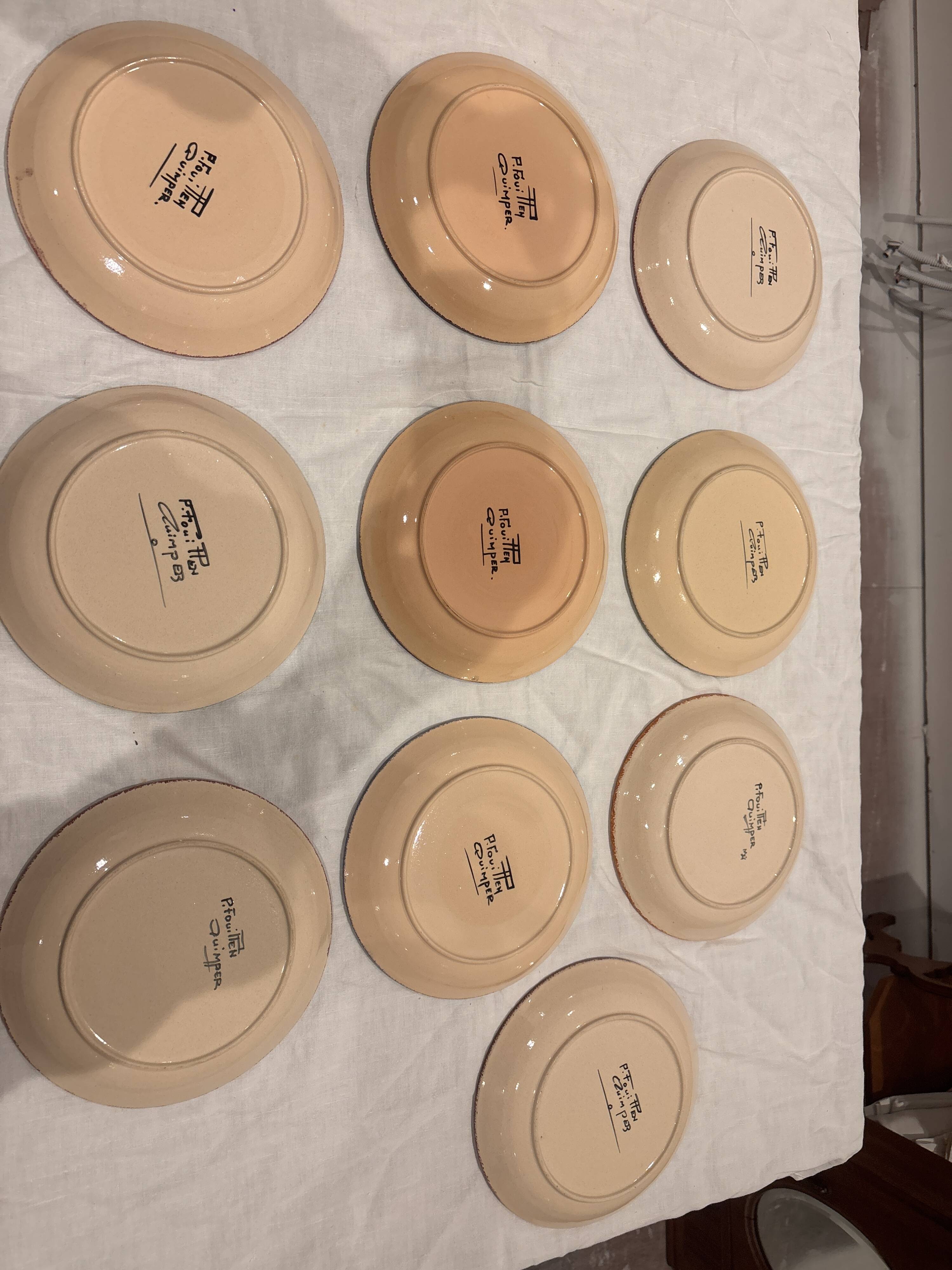 Paul Fouillen dinner service in Quimper, 26 pieces