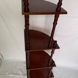 Quarter-circle shelf
