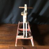 Cheval à bascule avec roulettes