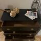 Commode classique noir mat et laiton