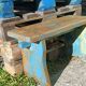 Banc repose-pieds patiné