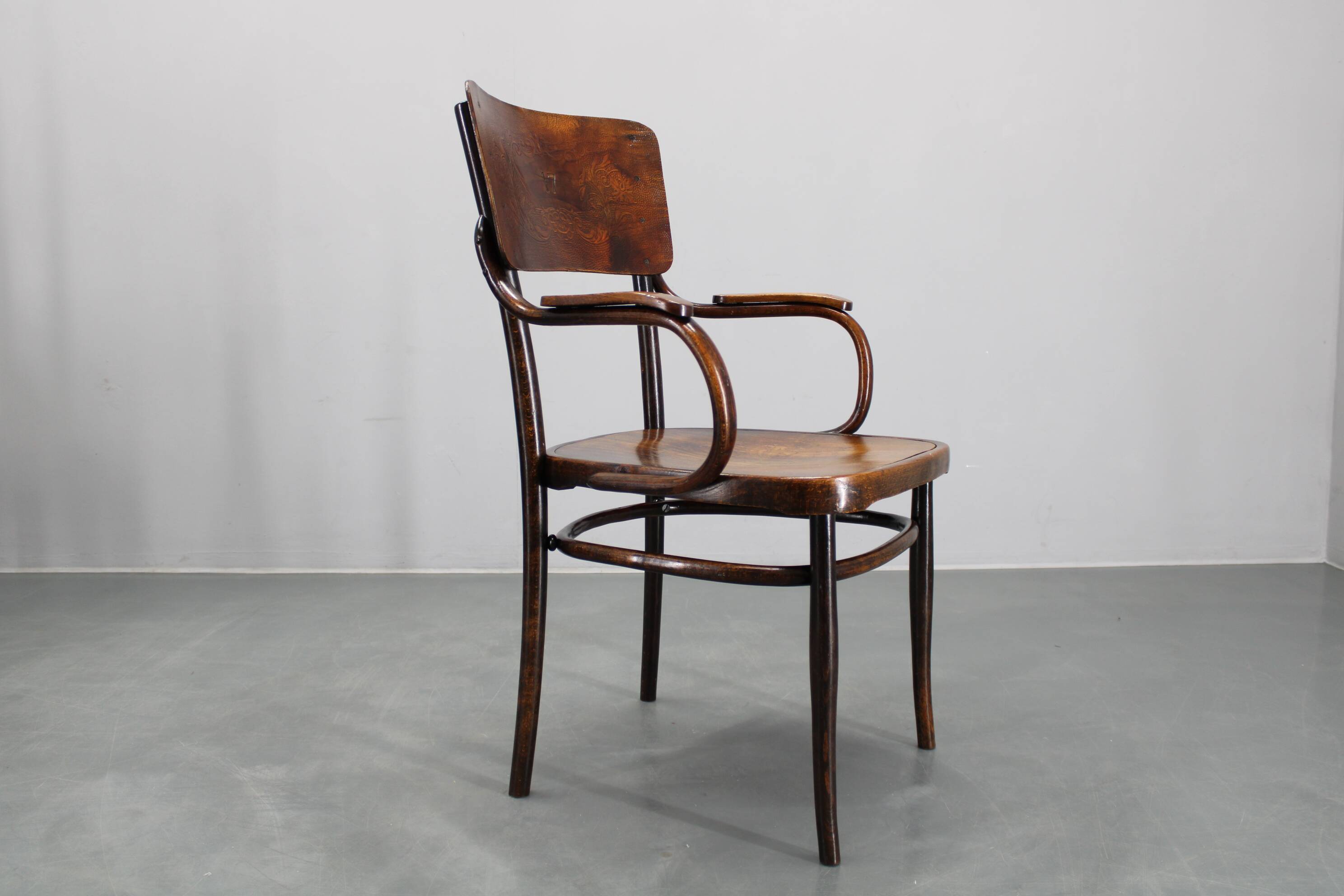 1940s Thonet beech chair no. 57, Czechoslovakia