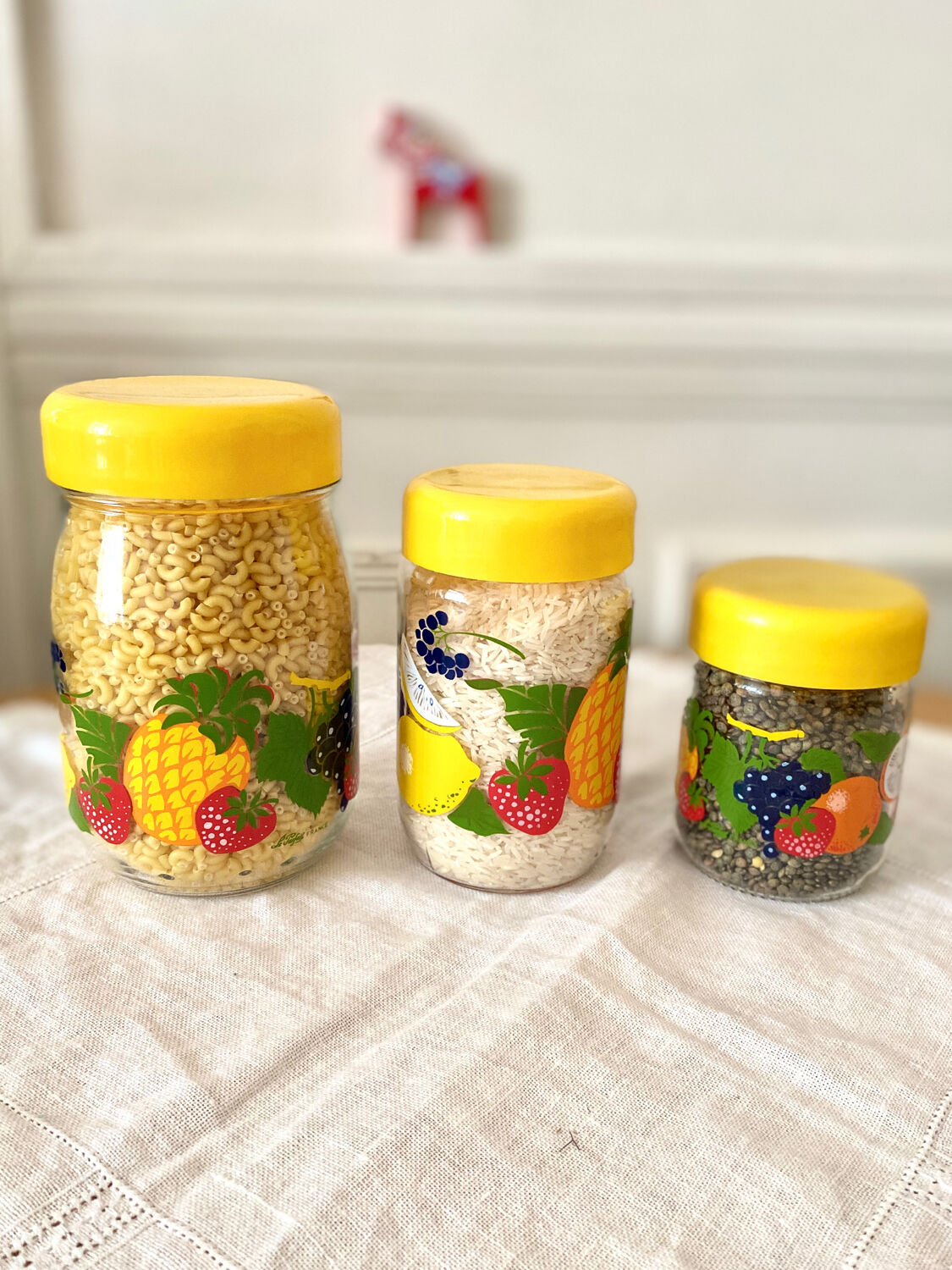 Glass jars The Perfect 70's vintage fruit décor