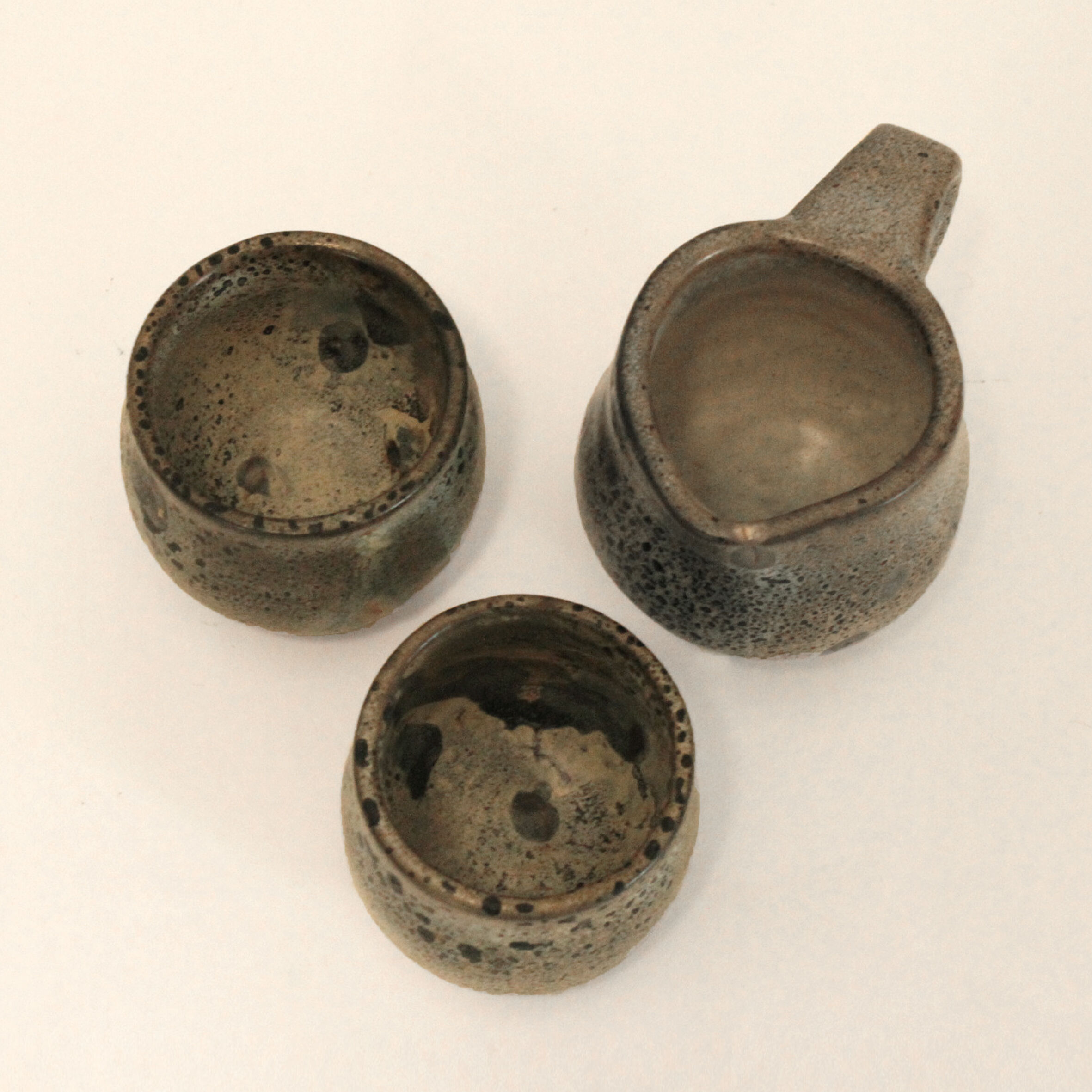 Set 2 cups & 1 pot in stoneware