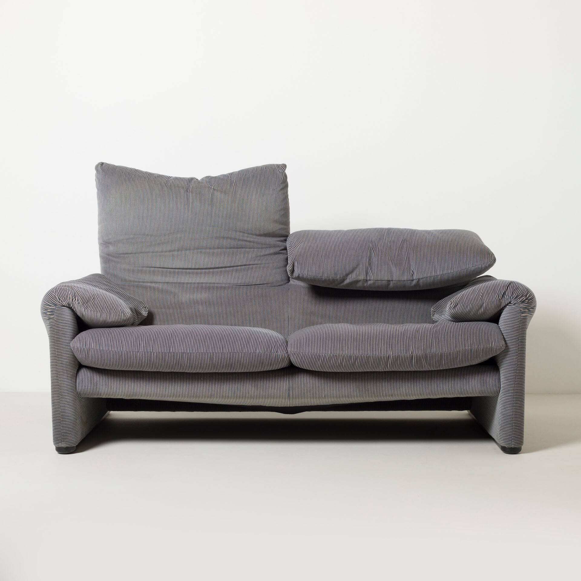 Vico Magistretti Maralunga 2 places / loveseat pour Cassina, Italie, années 1980, g