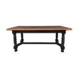 Farm table