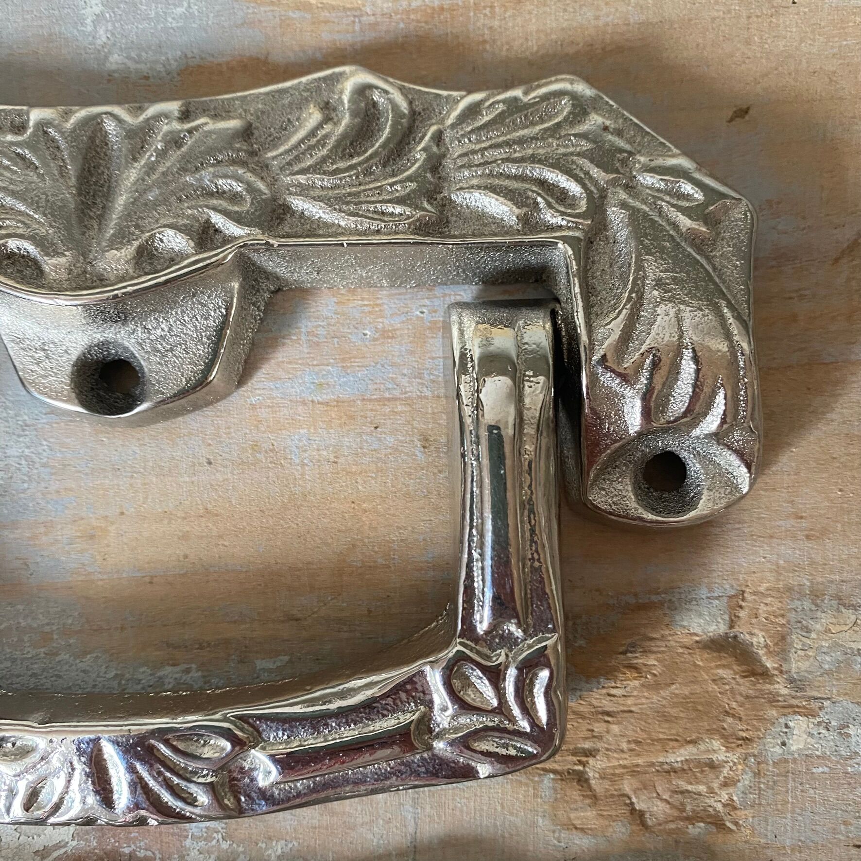 Paire de poignées tombantes métal argenté style art déco