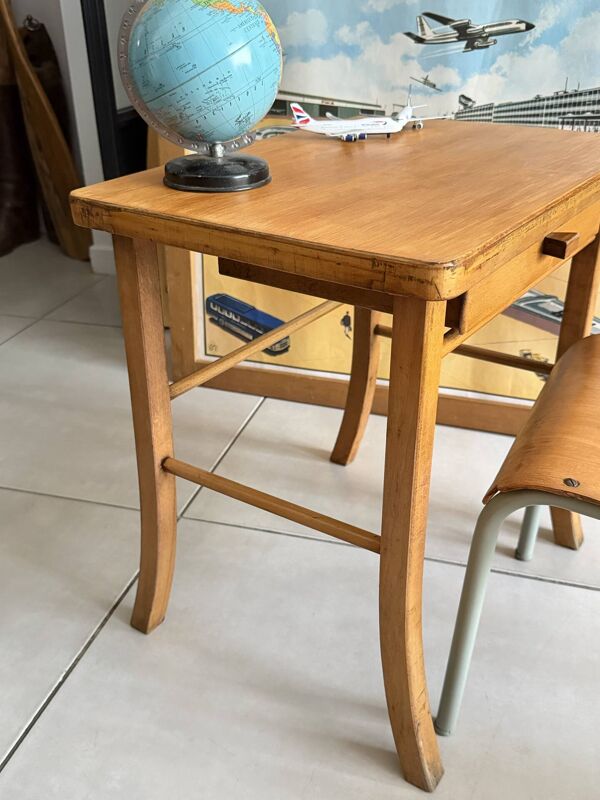 Bureau enfant Baumann en bois et chaise Hitier vintage