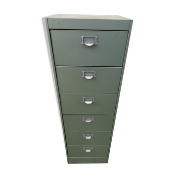 Iron claplet cabinet