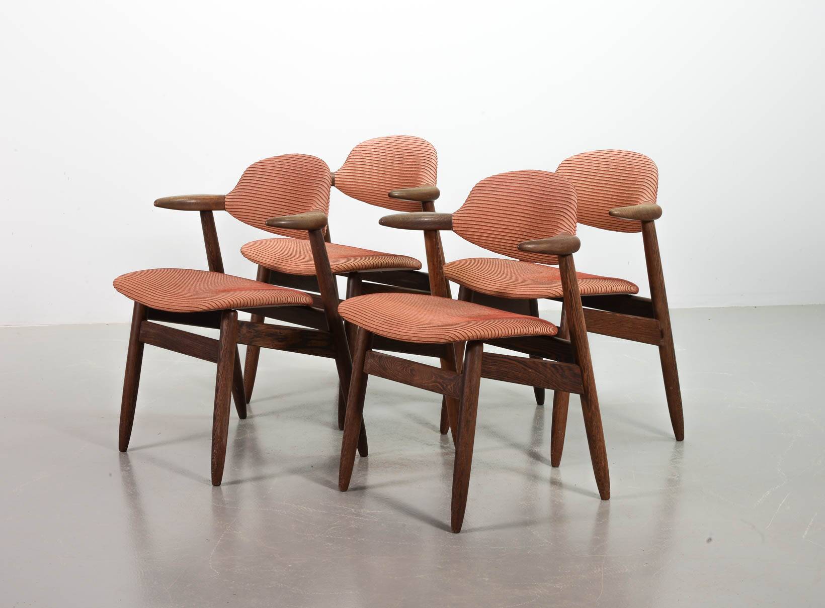 4 Wenge Cowhorn Tijsseling Dining Chairs with Stone Red Fabric, Hulmefa 60s