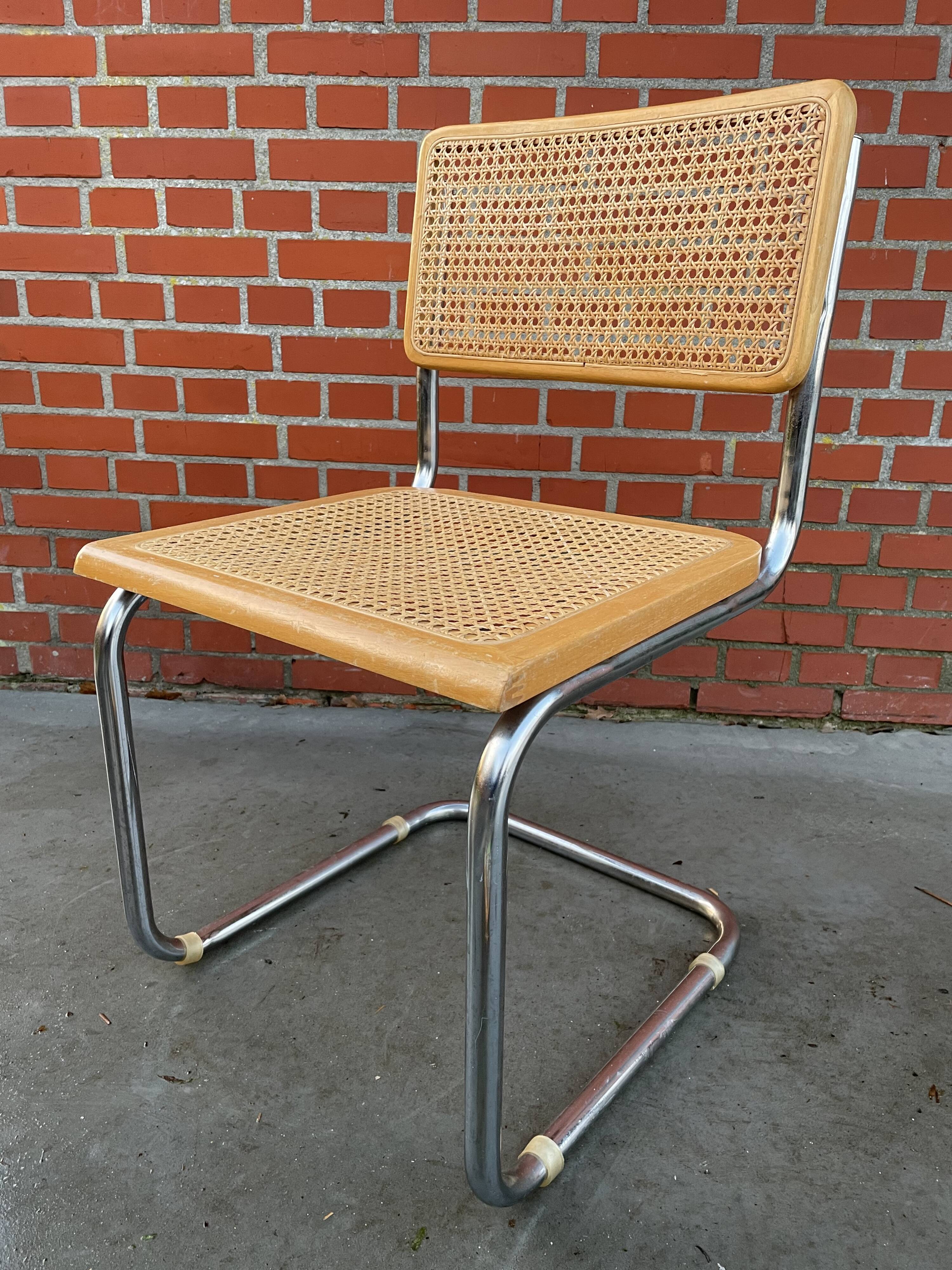 Cesca chair b32 model design Marcel Breuer