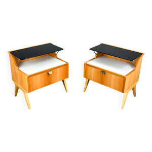 2 tables de chevet par