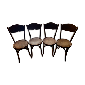 4 chaises bistrot, début