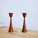Paire de bougeoirs scandinaves vintage en teck